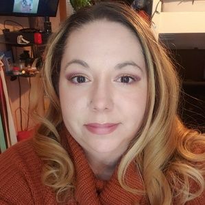 Meet your Posher, Melanie